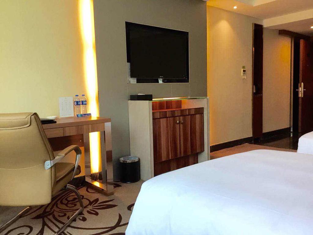 Asian Star Hotel Чжухай Экстерьер фото