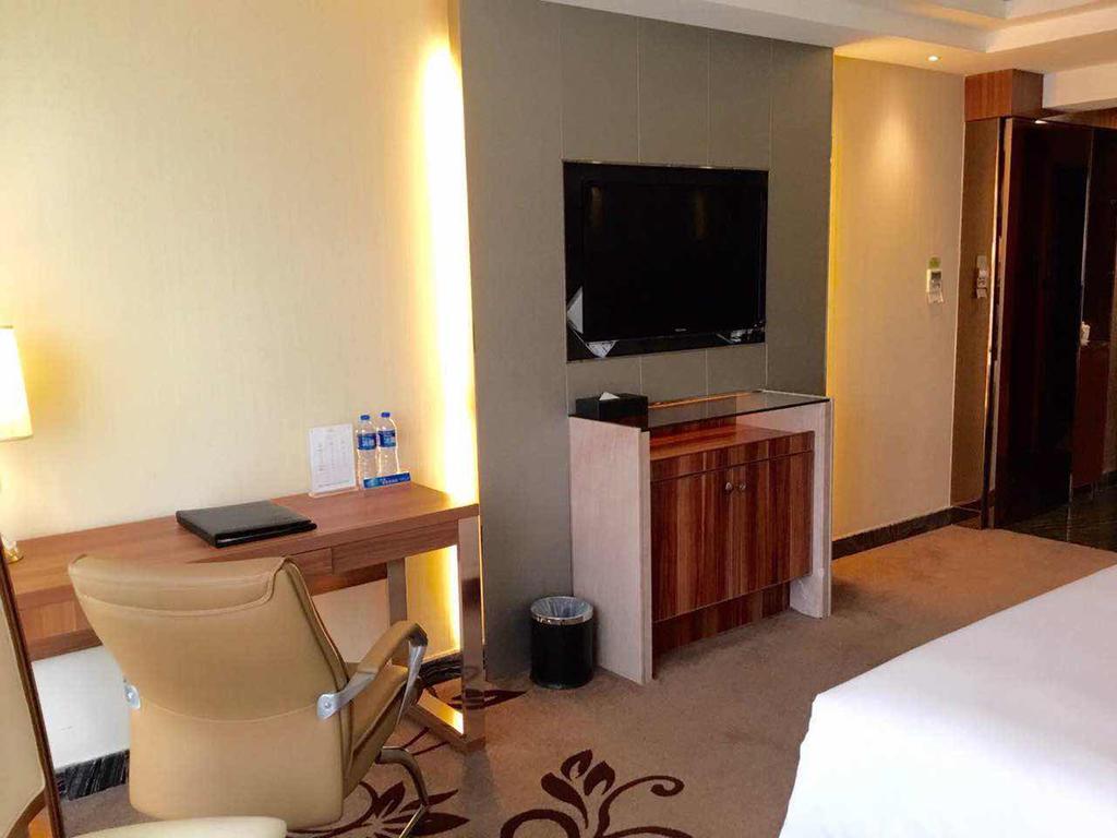 Asian Star Hotel Чжухай Экстерьер фото